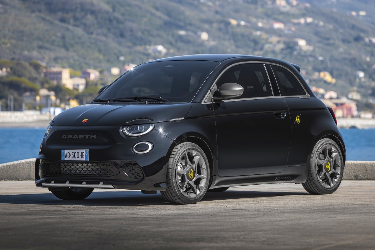 Abarth 500e 42 kWh automatic FWD 2024