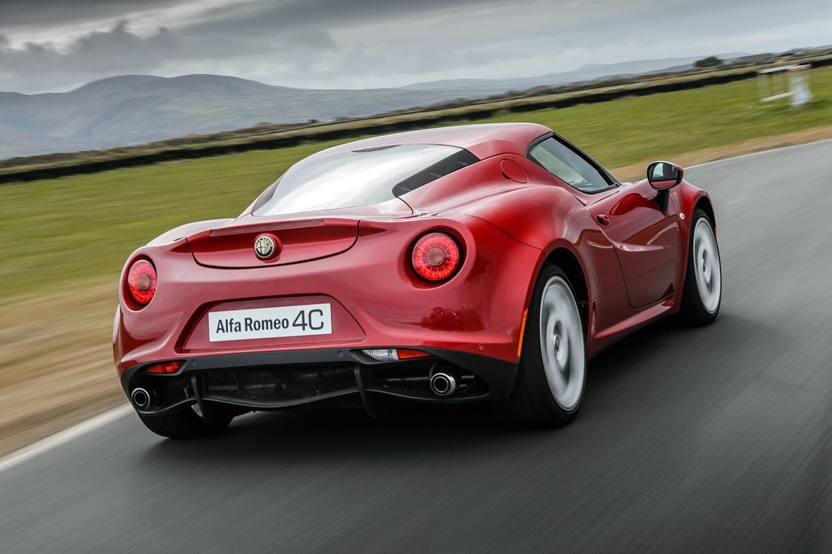 Alfa Romeo 4C Coupé 1750 Tbi automatic RWD (2013-2019)