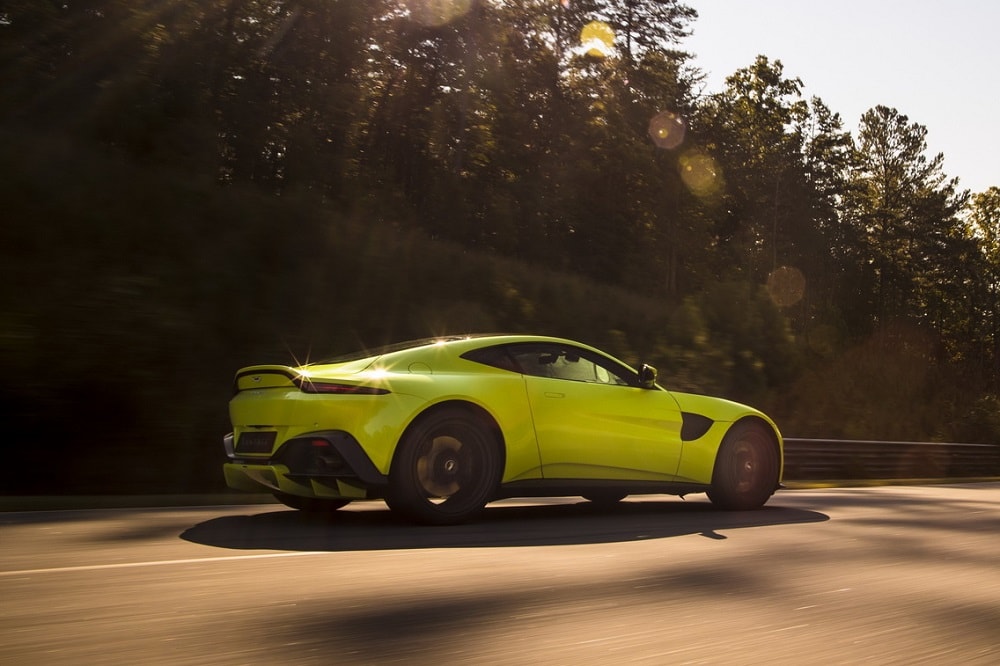 Aston Martin Vantage 4.0 twin-turbo V8 automatic RWD (2018-2024)