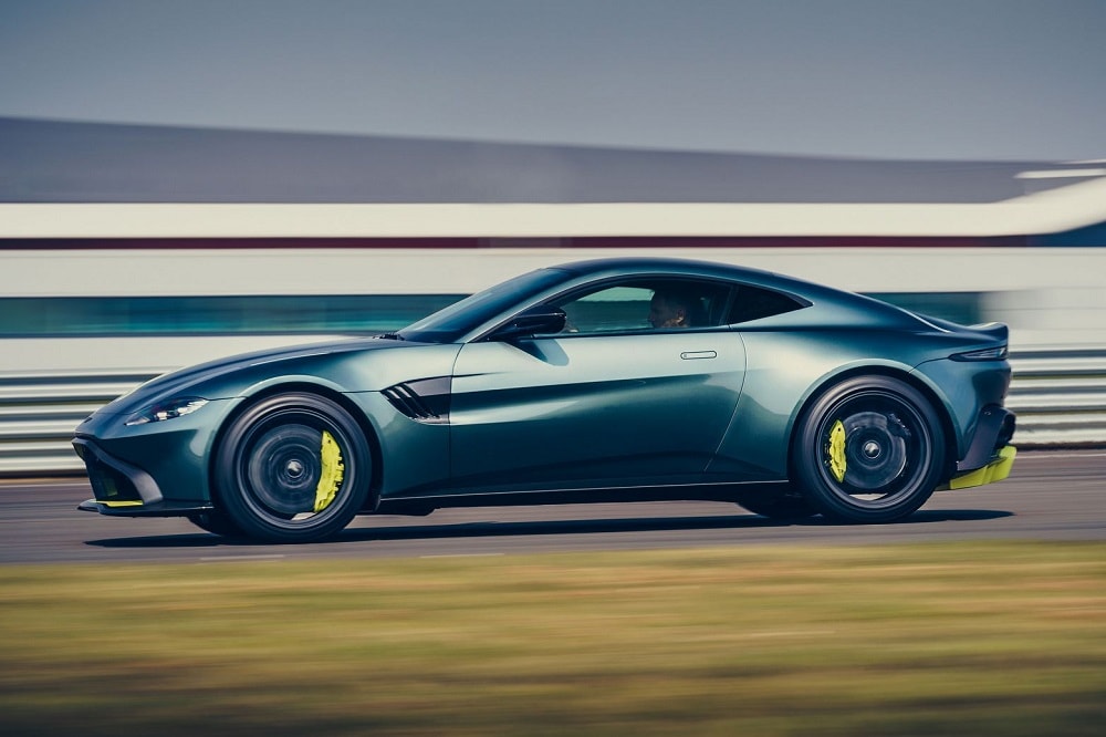 Aston Martin Vantage AMR 4.0 twin-turbo V8 manual RWD (2018-2024)