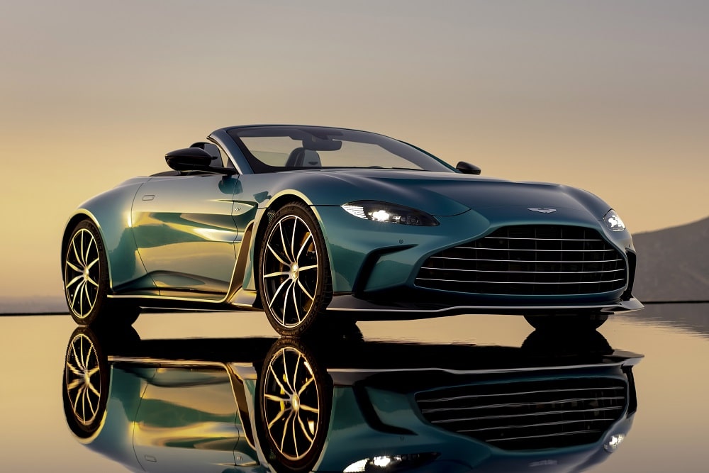 Aston Martin V12 Vantage Roadster 2022-2023