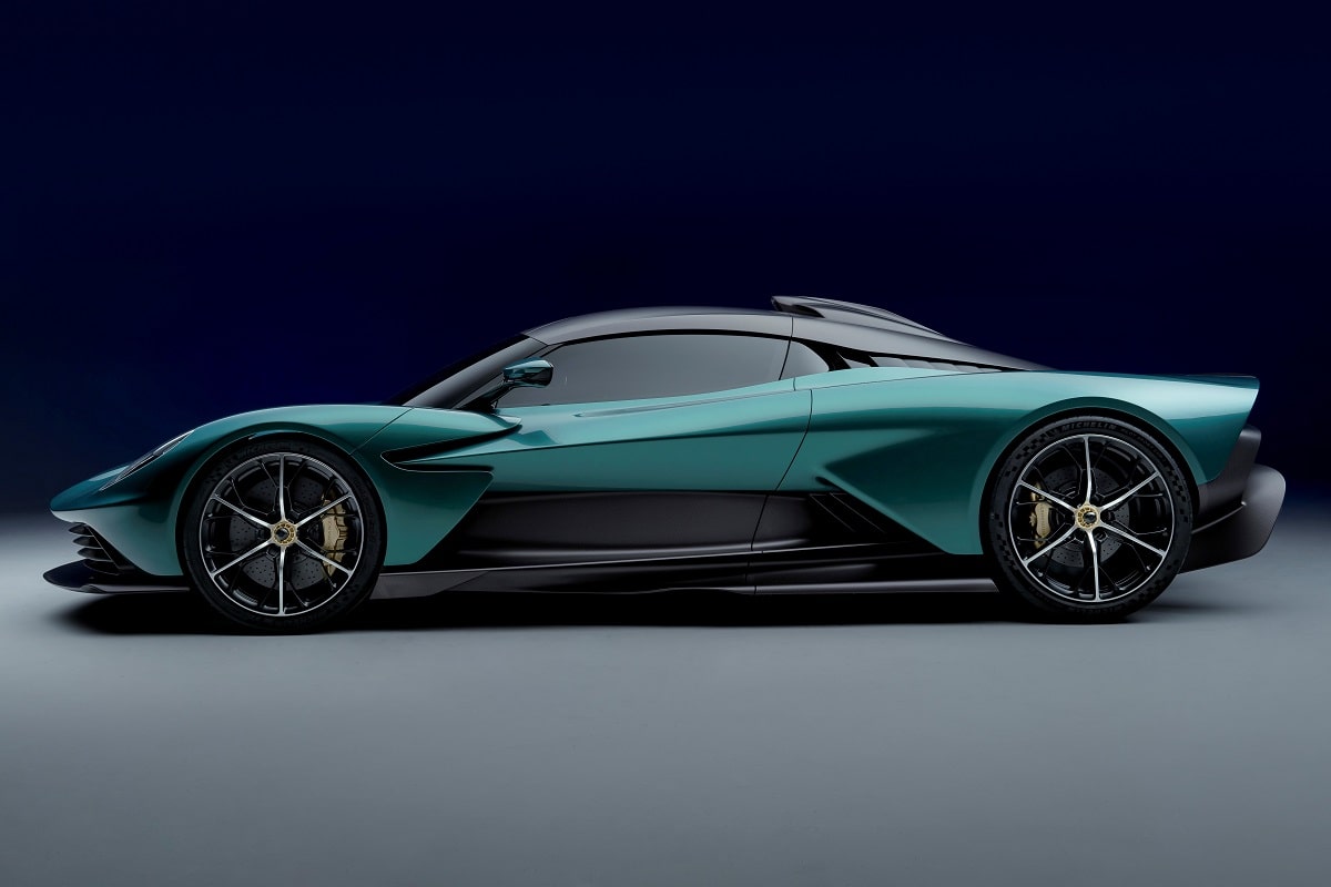 Aston Martin Valhalla 2024