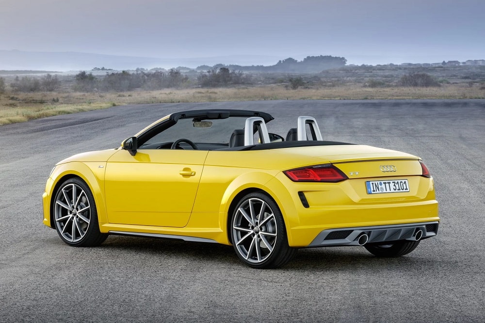 Audi TT Roadster 45 TFSI manual FWD 2024