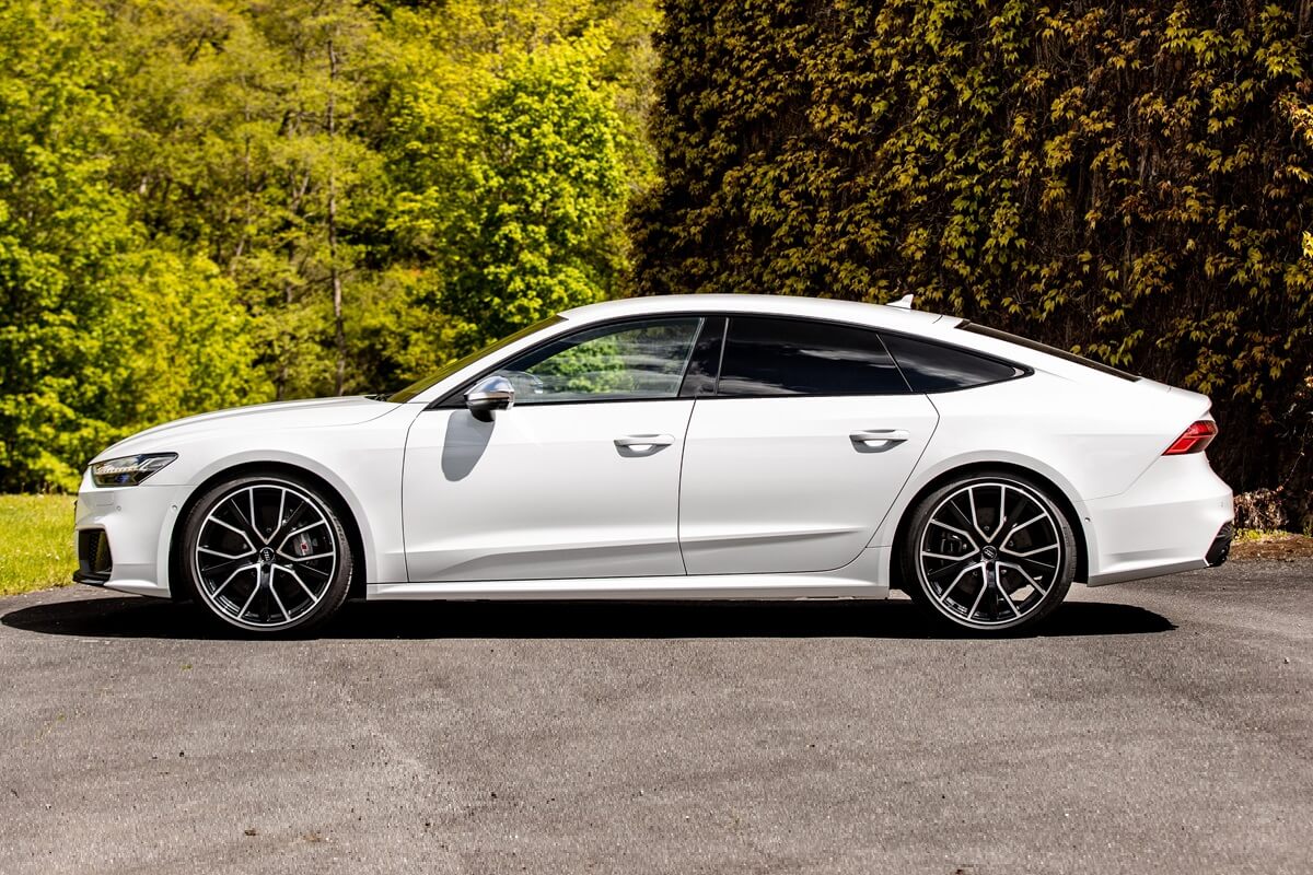 Audi A7 Sportback S7 automatic AWD 2024