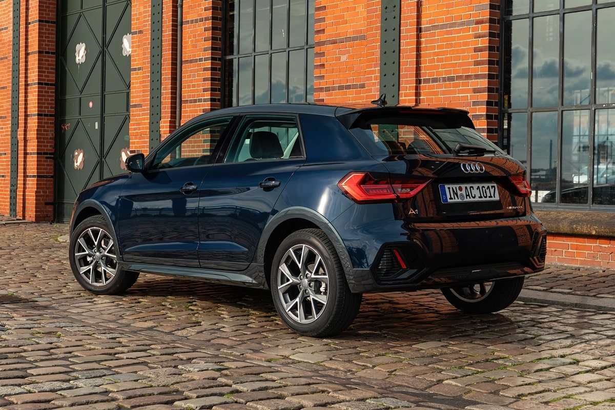 Audi A1 Allstreet 35 TFSI automatic FWD 2024