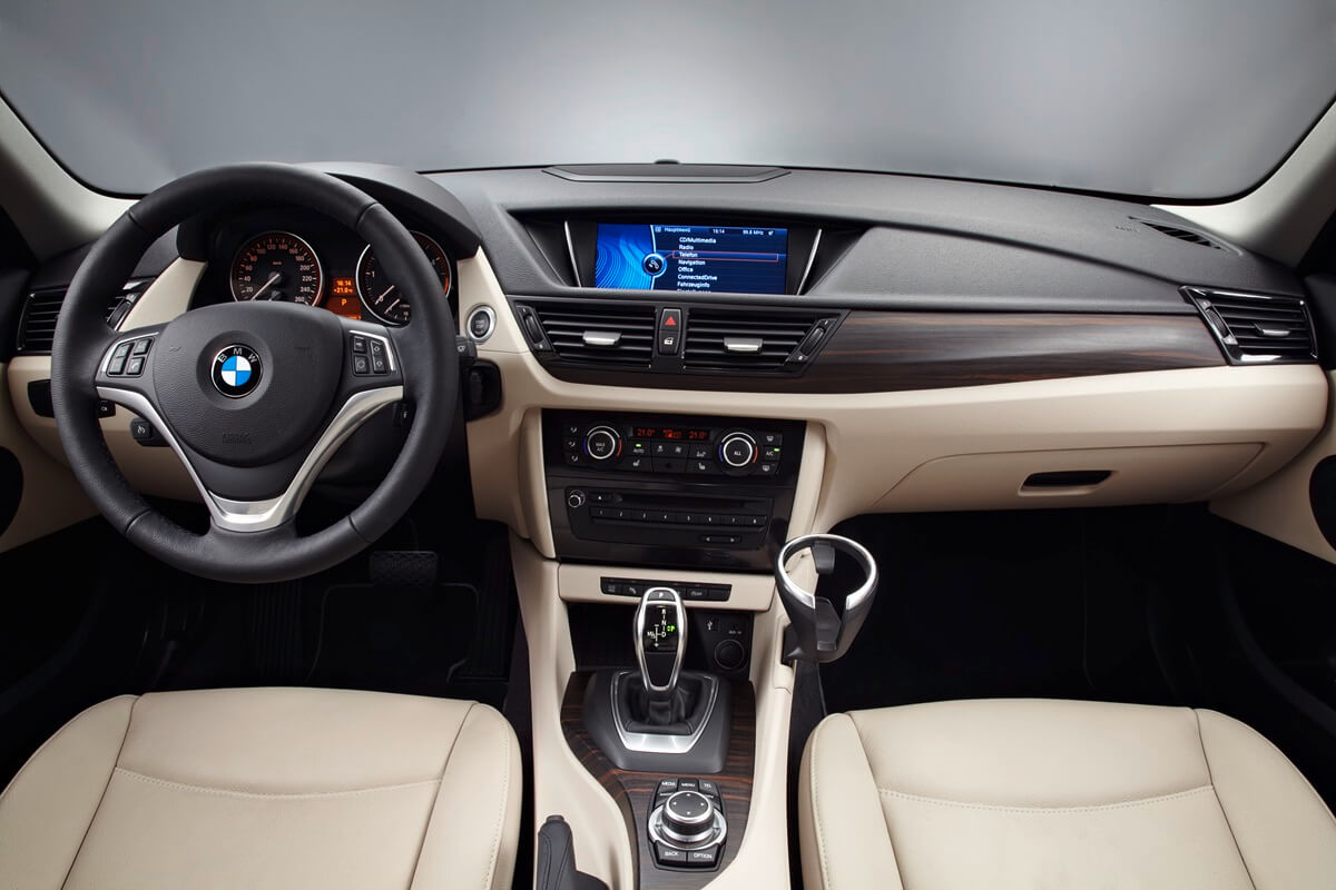 BMW X1 sDrive20i automatic RWD (2012-2015)