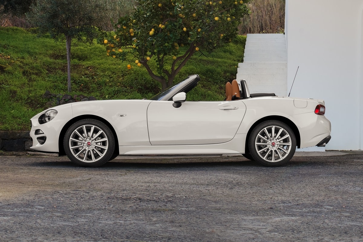 Fiat 124 Spider 1.4 MultiAir manual RWD (2015-2019)