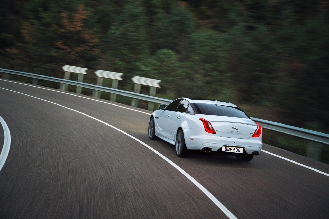 Jaguar XJ 3.0 V6 automatic AWD (2015-2019)