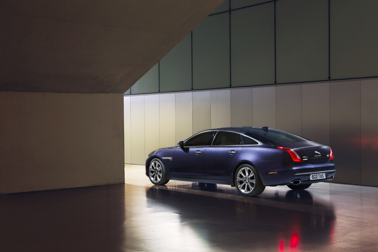 Jaguar XJ 5.0 V8 automatic RWD (2015-2019)