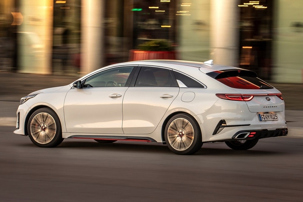 Kia ProCeed 1.4 T-GDi manual FWD 2024