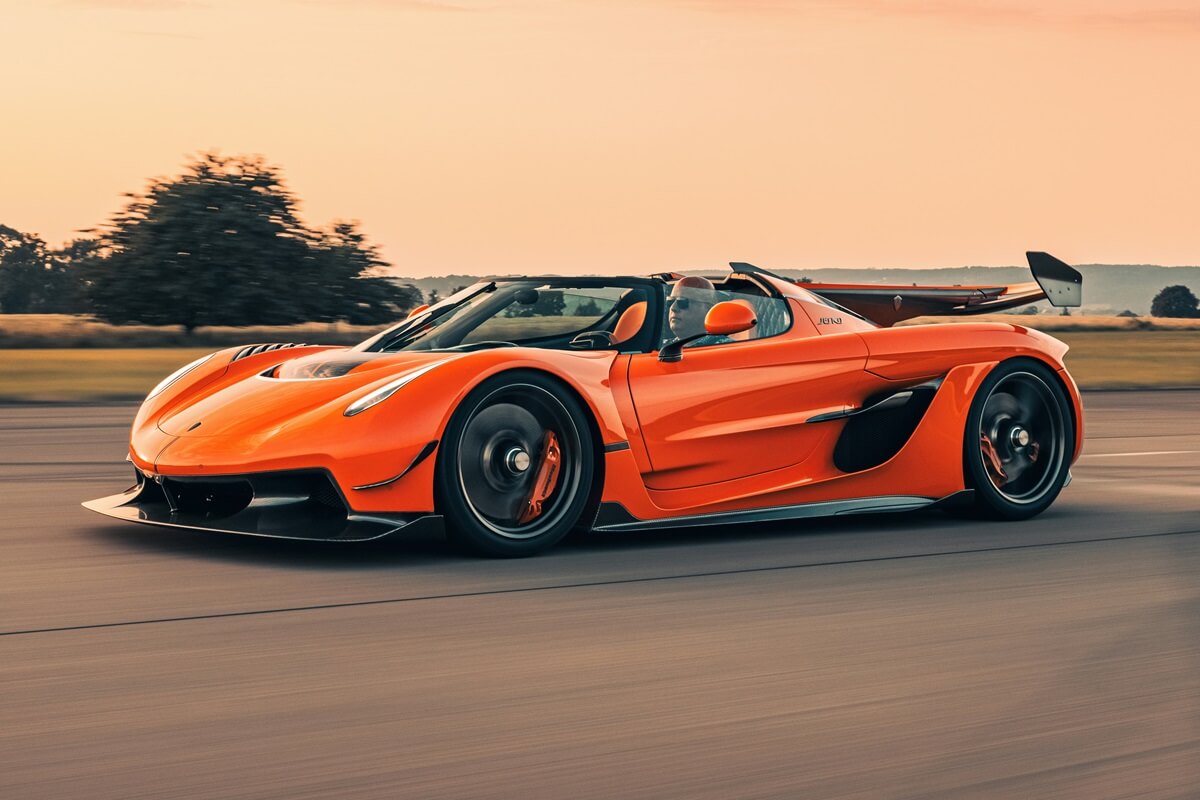 Koenigsegg Jesko Attack automatic RWD 2024