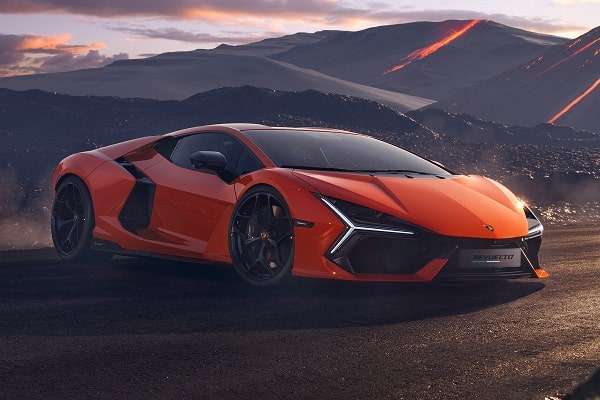 Lamborghini Revuelto 2024