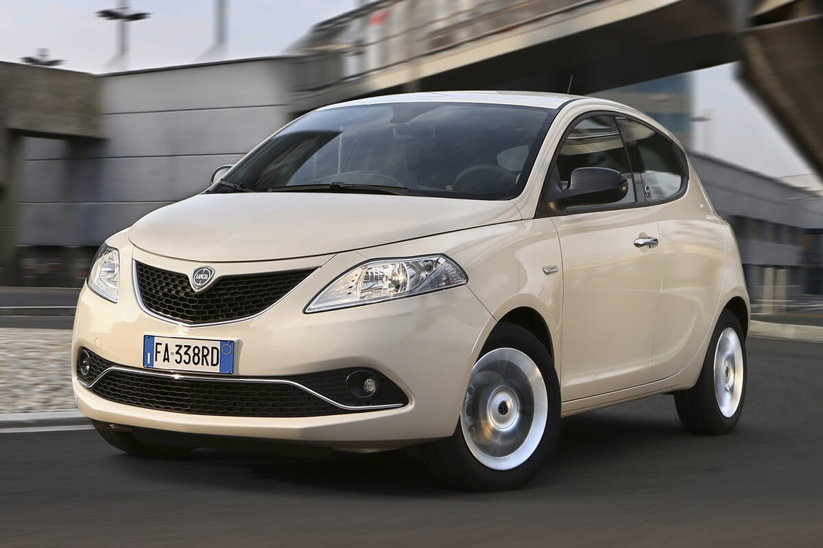 Lancia Ypsilon 1.3 MultiJet II manual FWD (2015-2021)