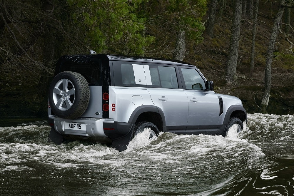 Land Rover Defender 110 P400 automatic AWD 2024