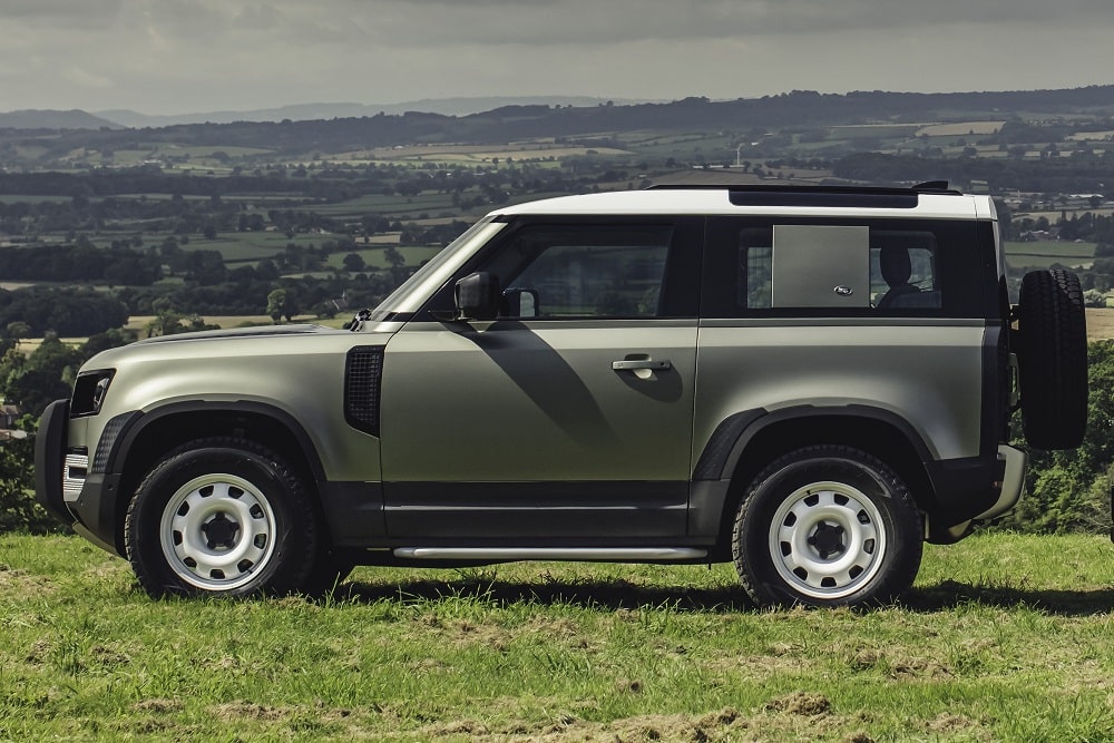 Land Rover Defender 90 P400 automatic AWD 2024