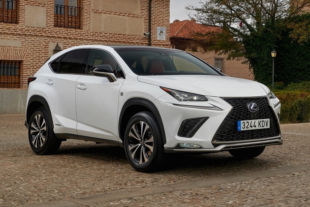 Lexus NX 300h automatic FWD (2017-2021)