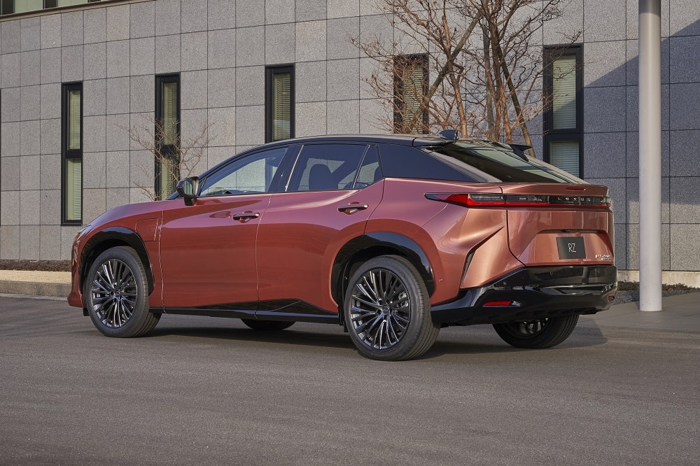 Lexus RZ 450e automatic AWD 2024