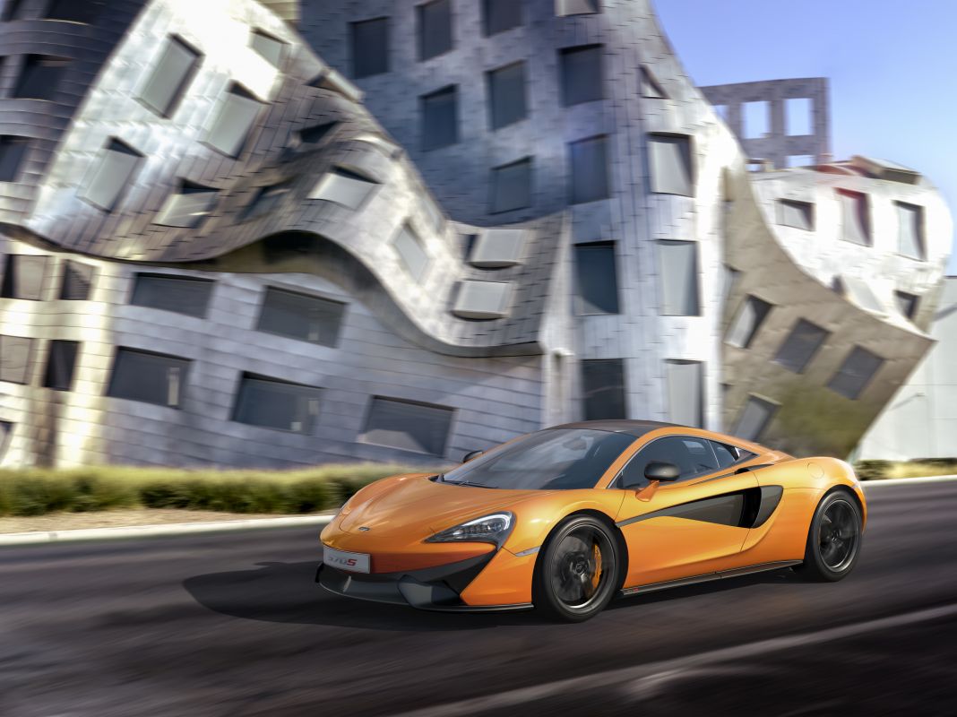 McLaren 570S 3.8 twin-turbo V8 automatic RWD (2018-2022)