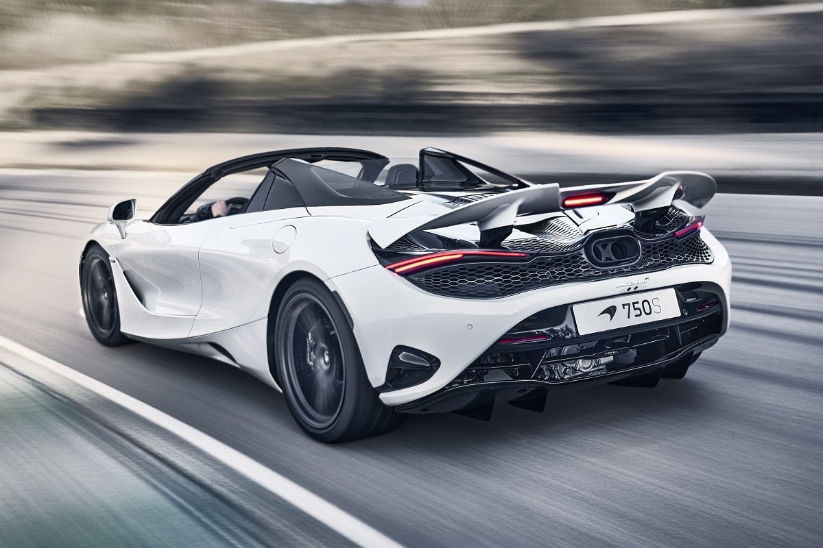 McLaren 750S Spider 4.0L twin-turbo V8 automatic RWD 2024