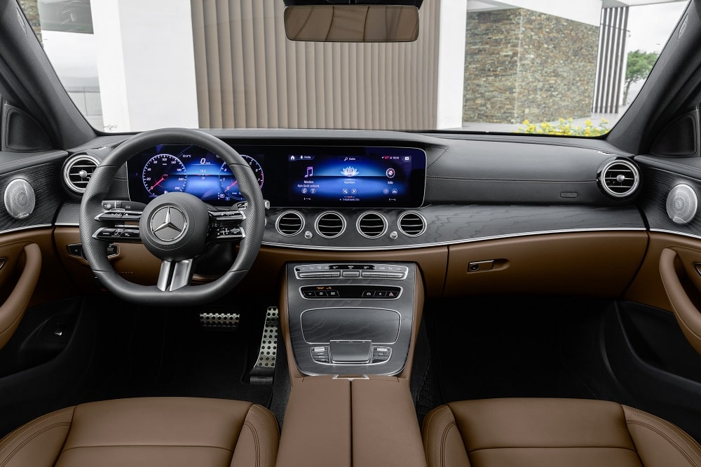 Mercedes E-Class Saloon E 300 de 4MATIC automatic AWD (2020-2023)