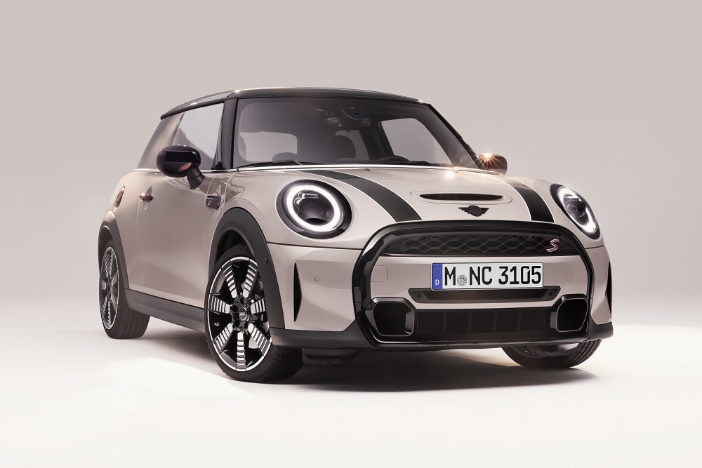 MINI 3-door One First manual FWD 2024