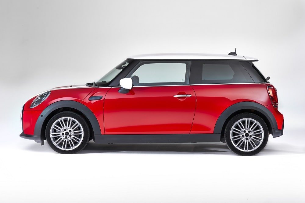 MINI 3-door One First manual FWD 2024