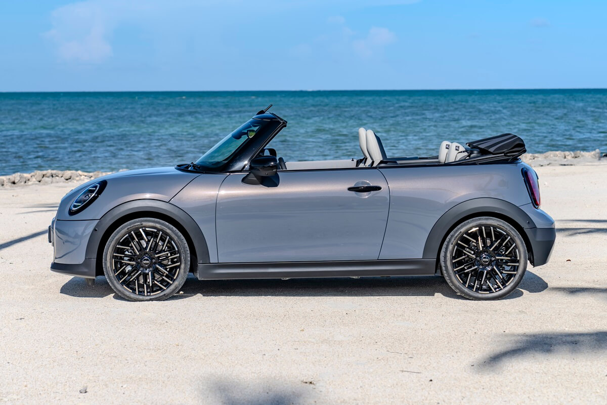 MINI Cabrio 2025