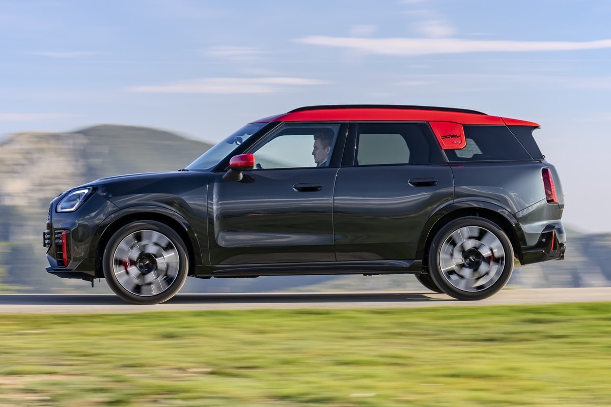 MINI Countryman D automatic FWD 2024