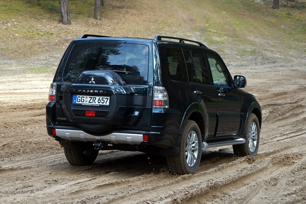 Mitsubishi Pajero 3.2 DI-D automatic AWD (2014-2018)