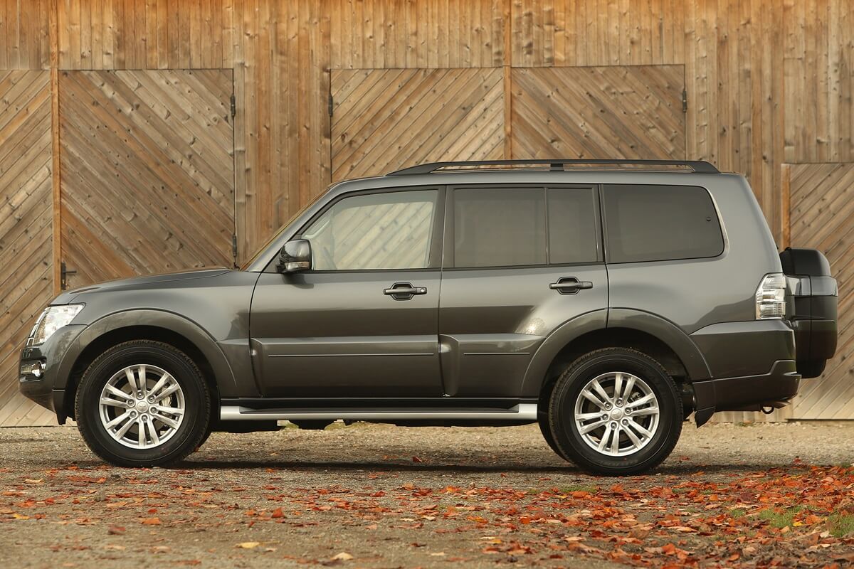 Mitsubishi Pajero 3.2 DI-D automatic AWD (2014-2018)