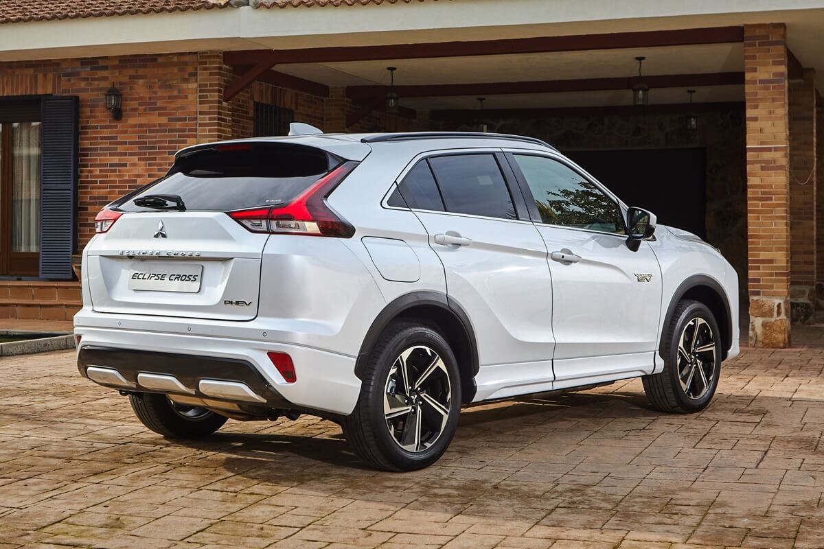 Mitsubishi Eclipse Cross 2.4L MIVEC 188 hk  fyrhjulsdrift 2025