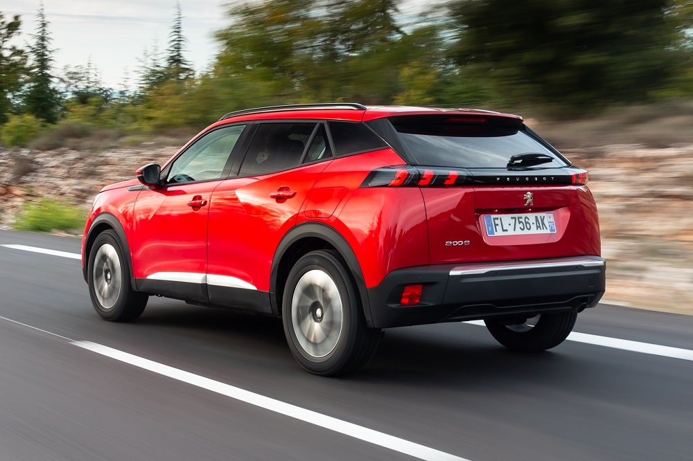 Peugeot 2008 1.2 PureTech manual FWD (2019-2023)