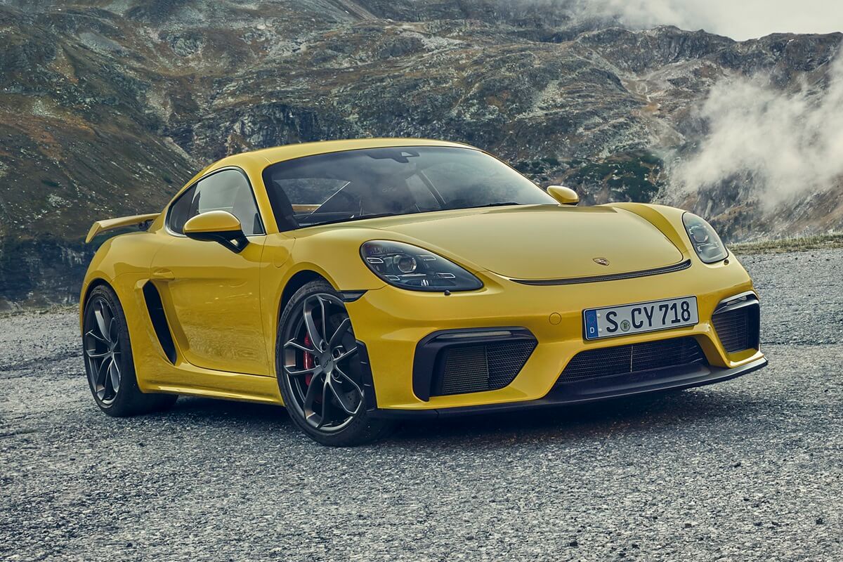 Porsche 718 Cayman GT4 manual RWD 2024