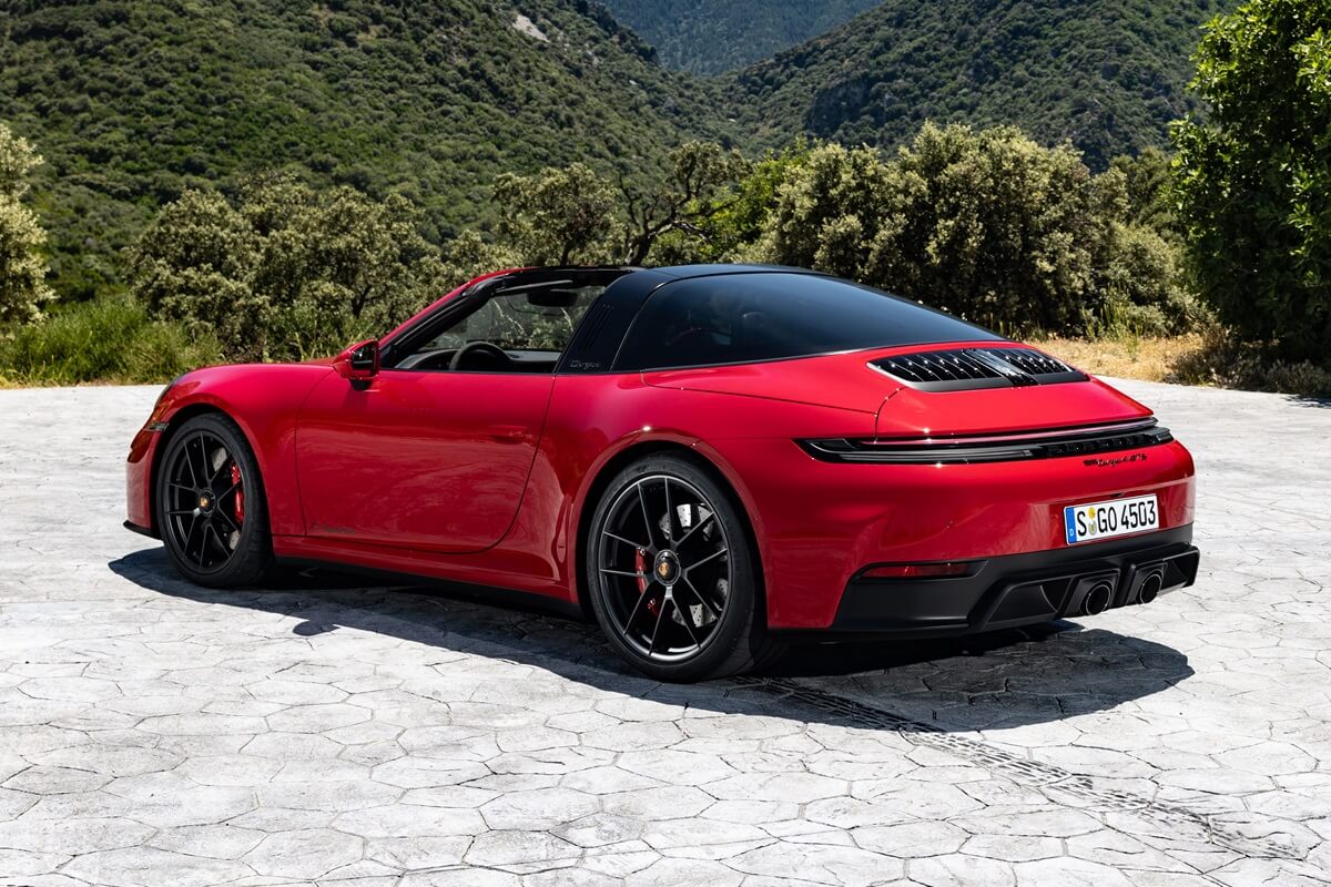 Porsche 911 Targa 4 GTS automatic AWD 2024