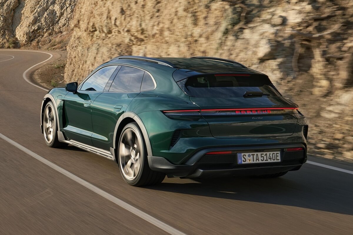 Porsche Taycan Cross Turismo Turbo S automatic AWD 2024