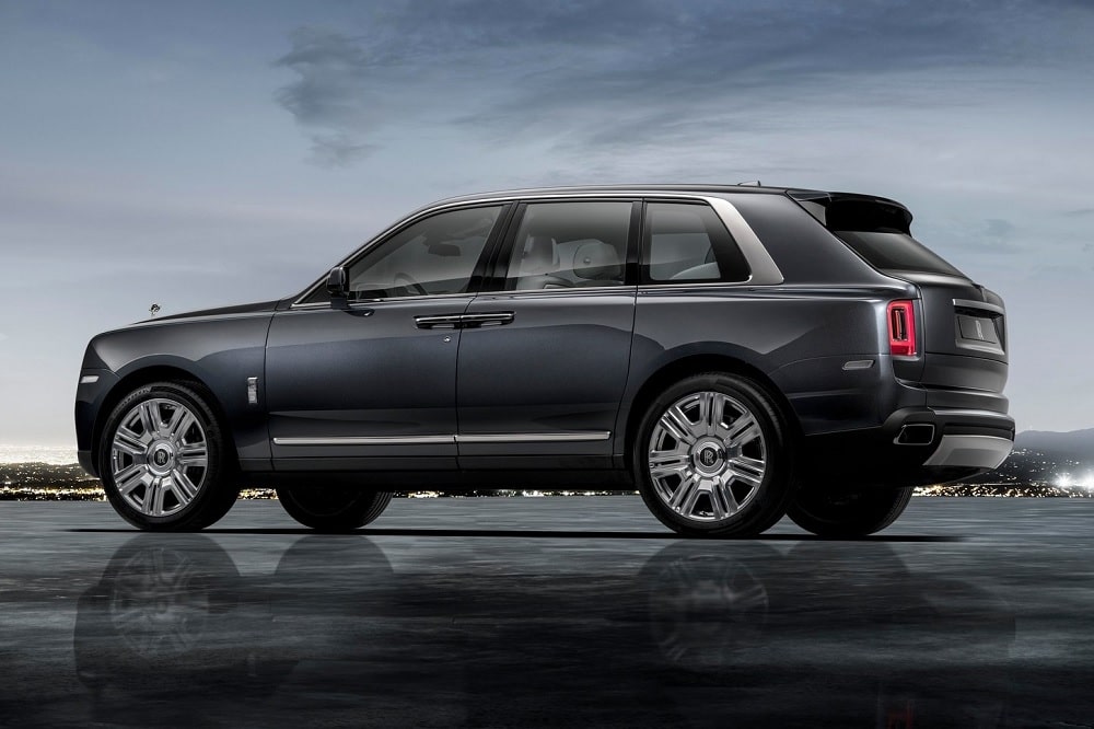 Rolls-Royce Cullinan 6.75 twin-turbo V12 automatic AWD 2024