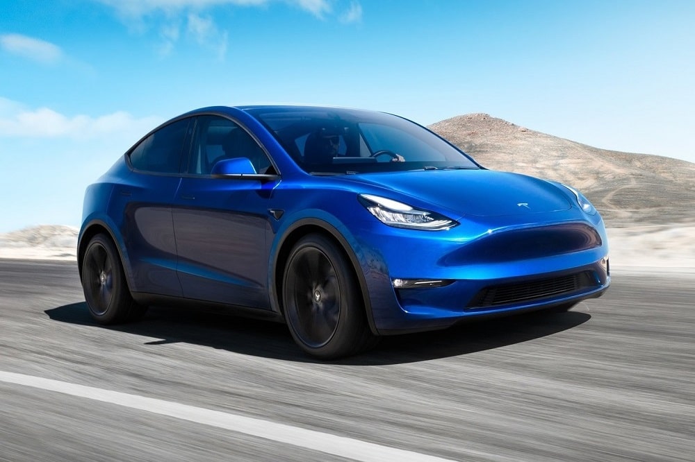 Tesla Model Y Long Range automatic AWD 2024