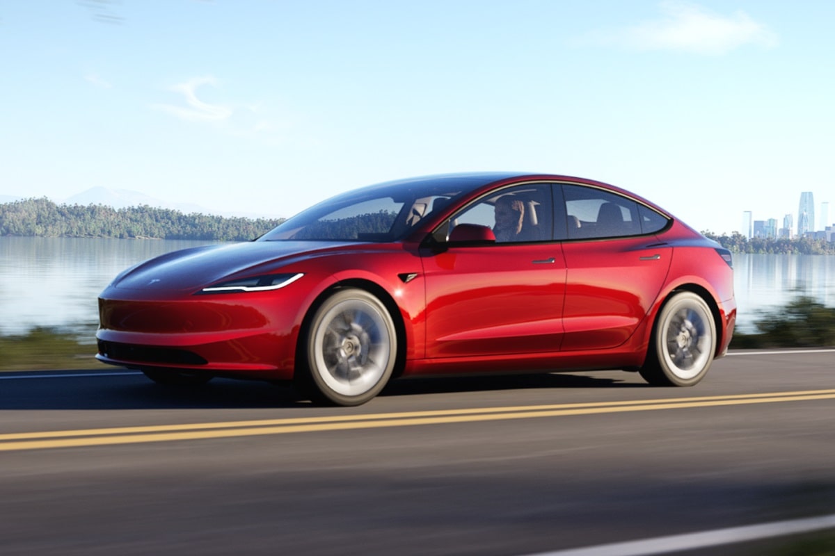 Tesla Model 3 Long Range automatic AWD 2024