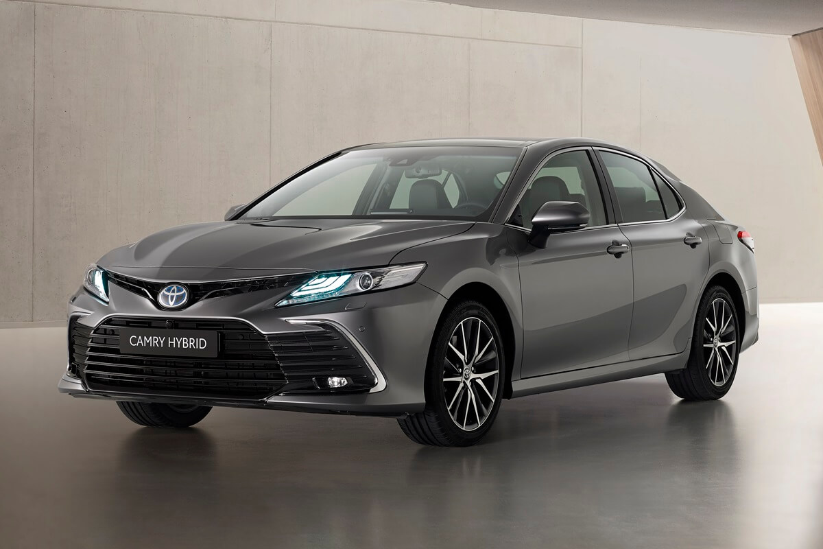 Toyota Camry 2.5 Hybrid 218 PS   (2021-2024)