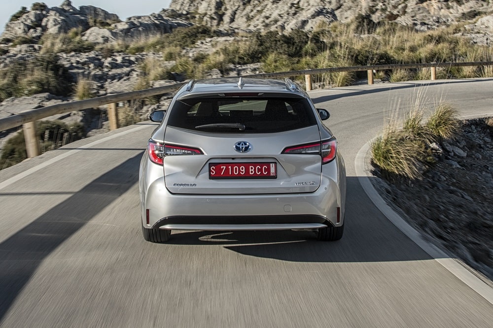 Toyota Corolla Touring Sports 1.2T manual FWD (2019-2023)