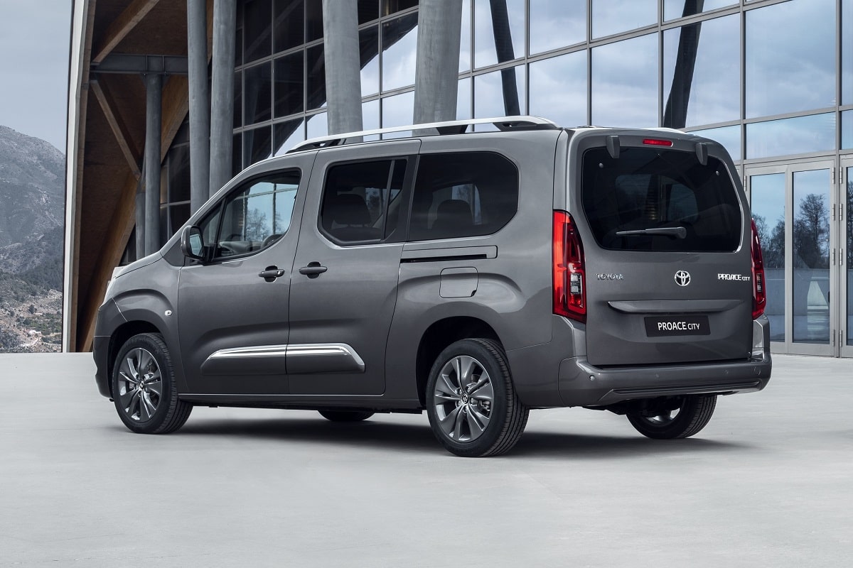 Toyota Proace City Verso 1.5L manual FWD 2024