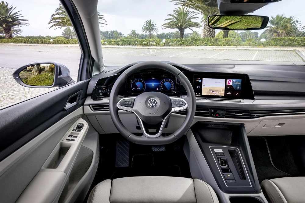 Volkswagen Golf 1.0 eTSI automatic FWD (2020-2024)