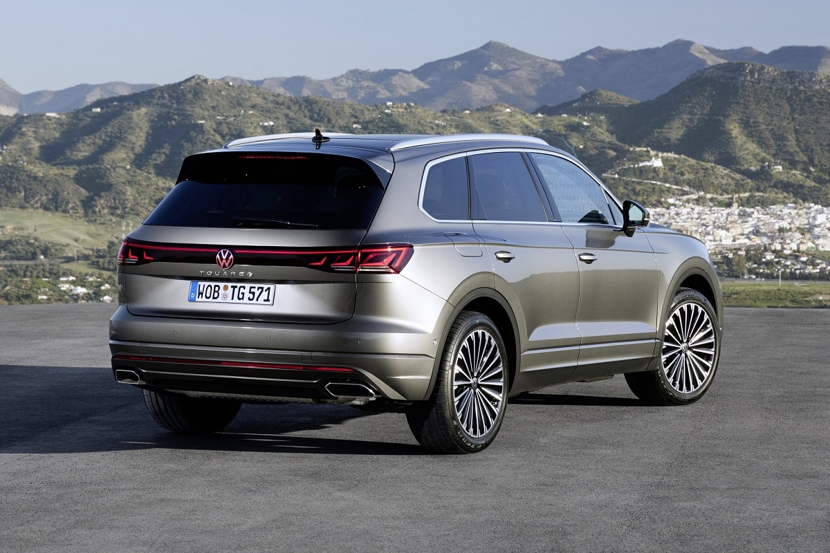 Volkswagen Touareg eHybrid 4Motion automatic AWD 2024