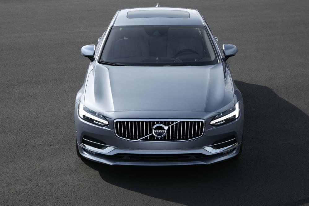 Volvo S90 D3 automatic FWD 2024