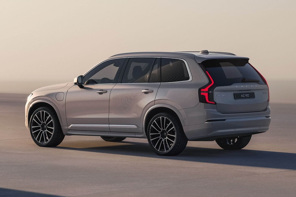 Volvo XC90 B5 automatic AWD 2024